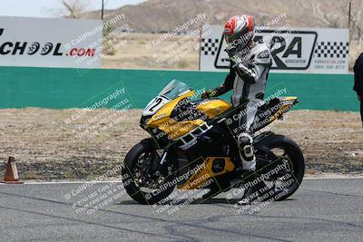 media/Jun-04-2022-WERA (Sat) [[b852bbbd55]]/Race 4 C Superbike Expert Novice/